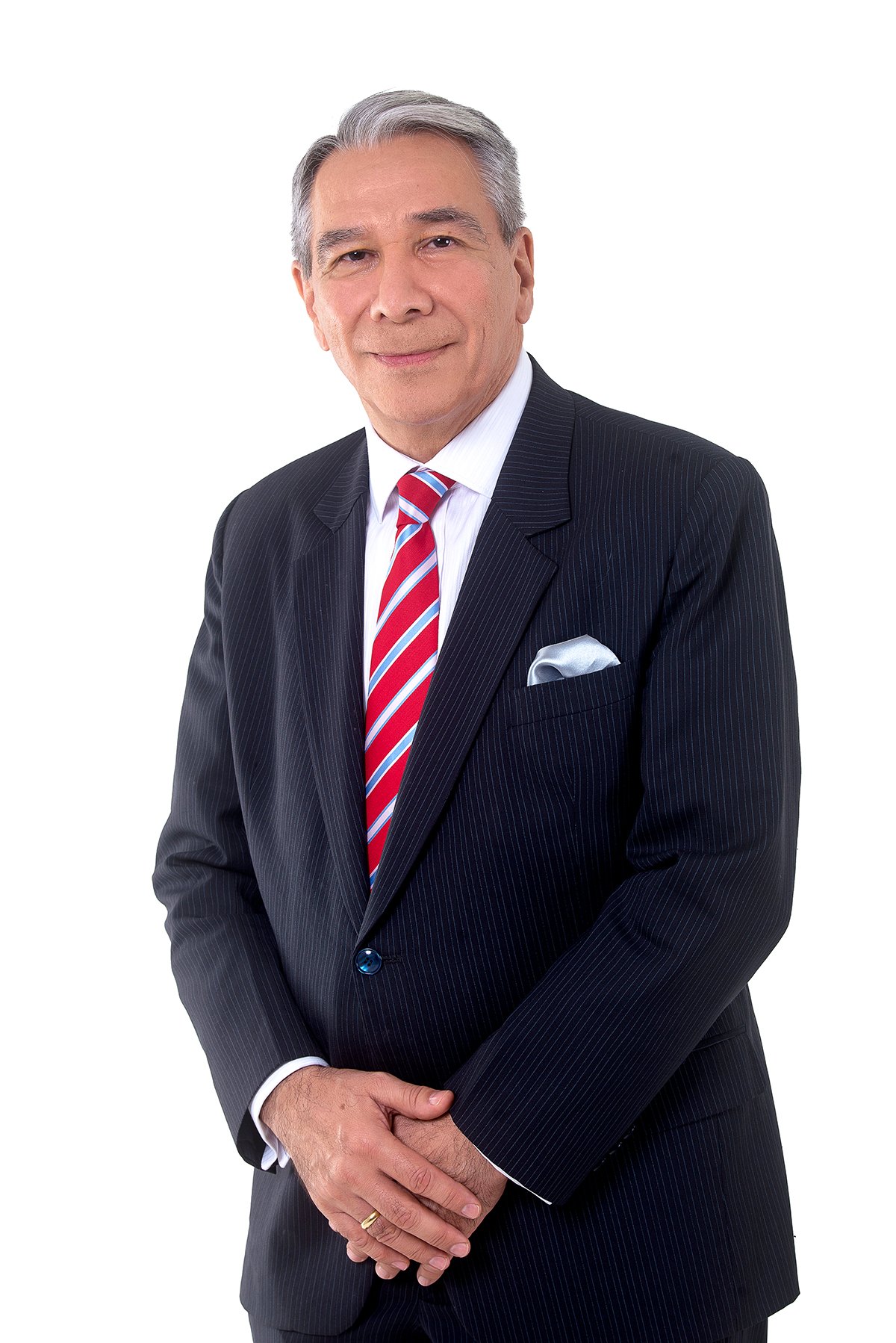 Dr. Luis Alfonso Parra Duque, cirujano facial y otorrinolaringólogo en Cali